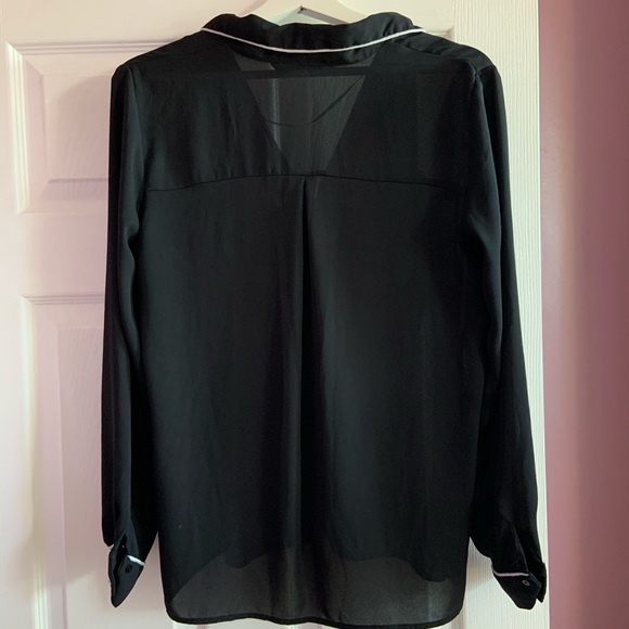ZARA BLACK BUTTON UP TOP - Picture 3 of 6